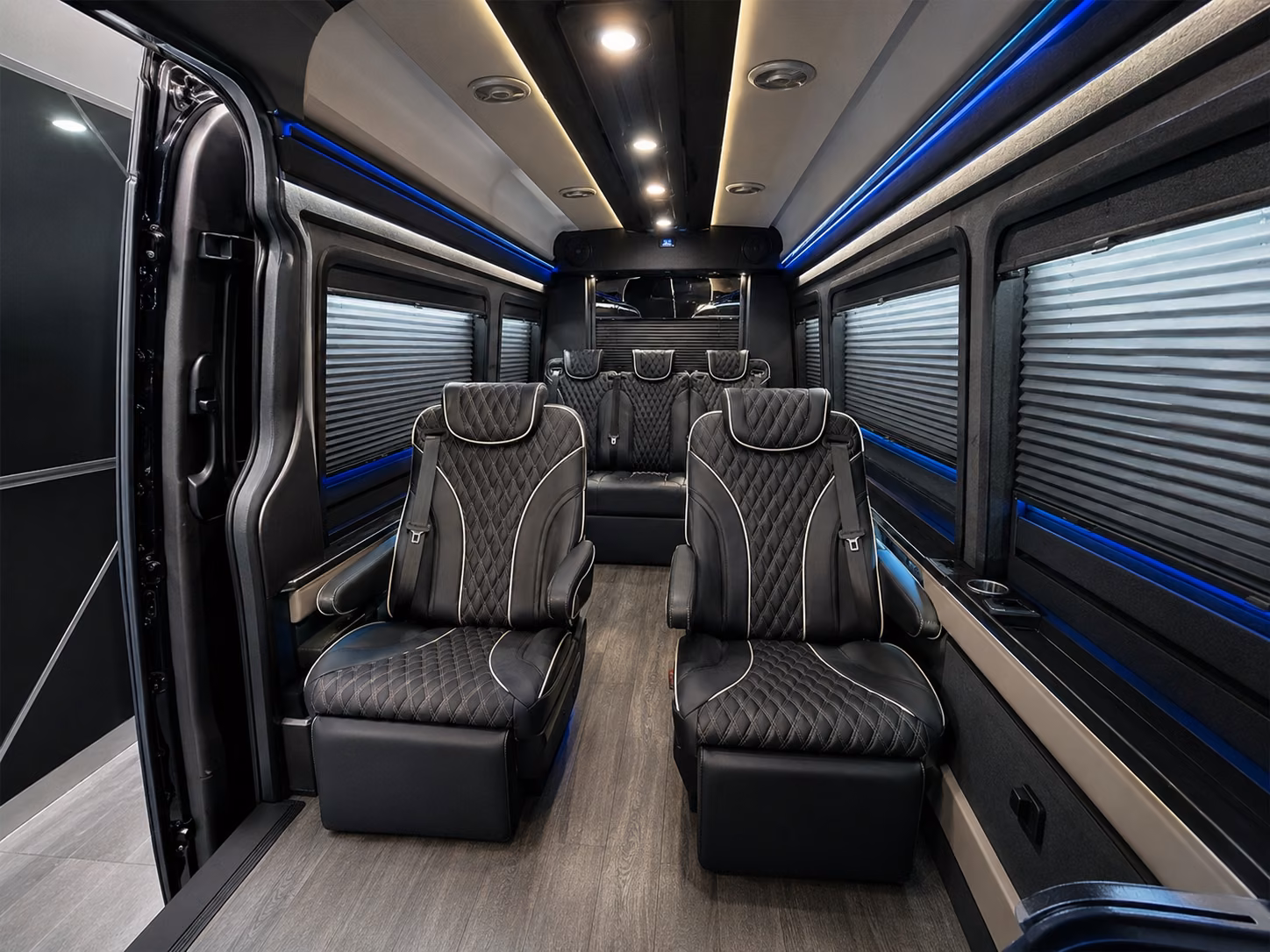 airport shuttle buses to regional airports near nashua