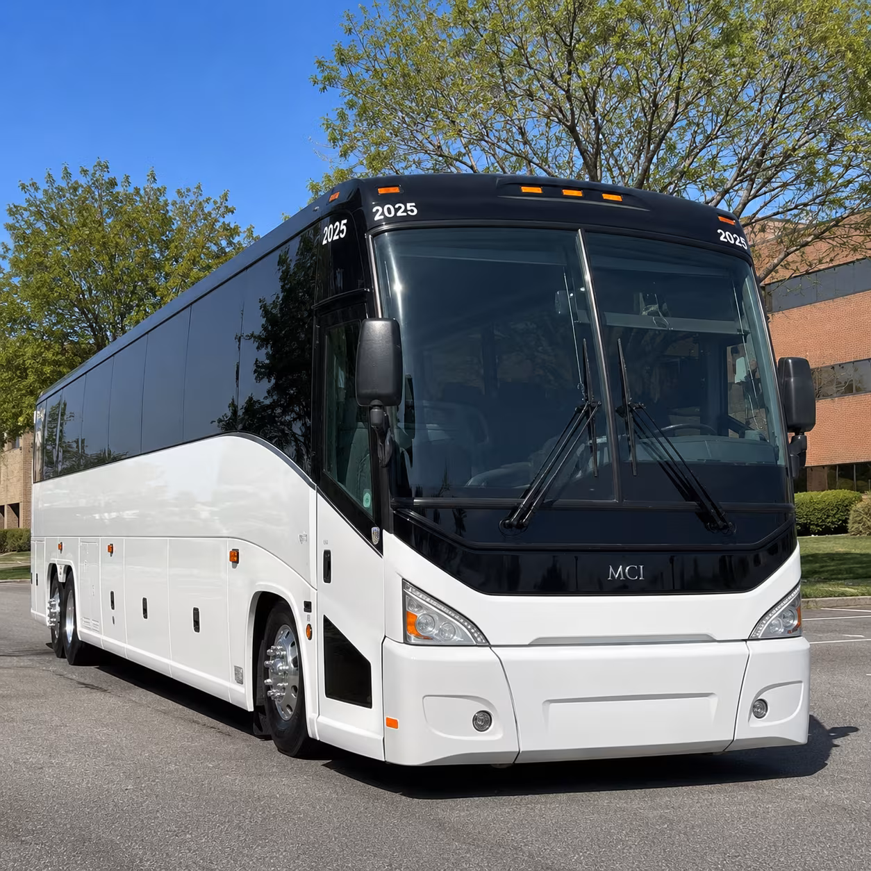 charter bus rentals for large concert groups heading out of nashua