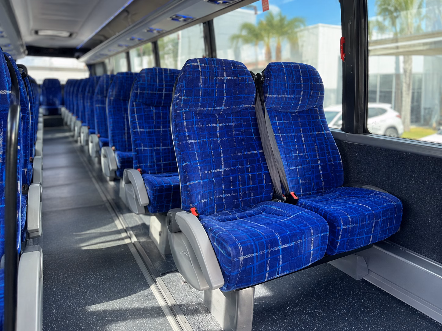 fall foliage wine tours from nashua are even better with a bus
