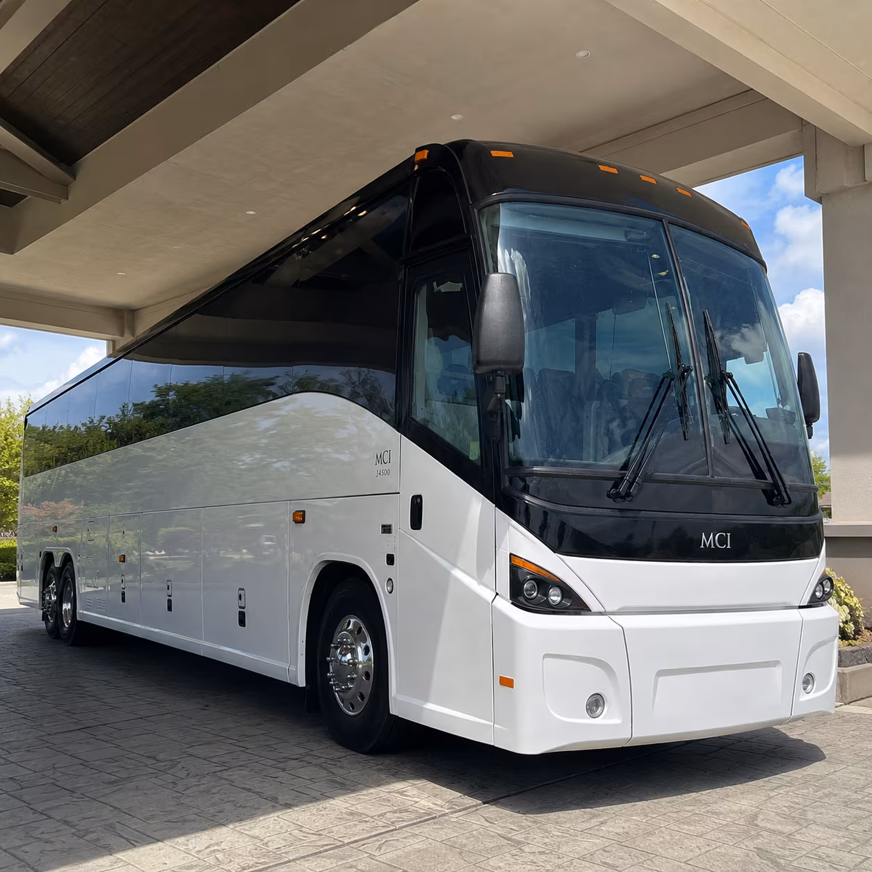 hotel to airport shuttle buses for nashua groups