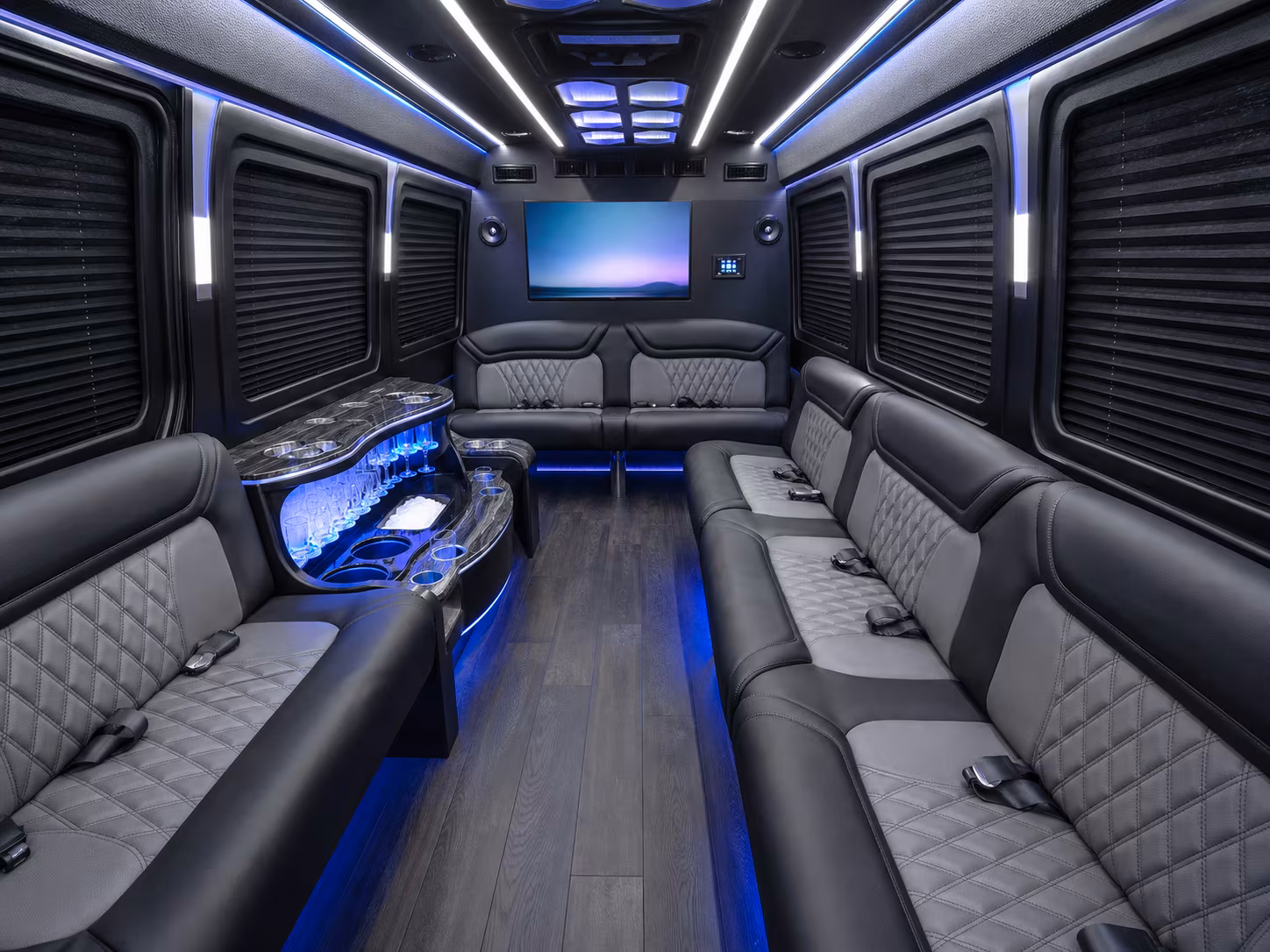 nashua 18 passenger party bus
