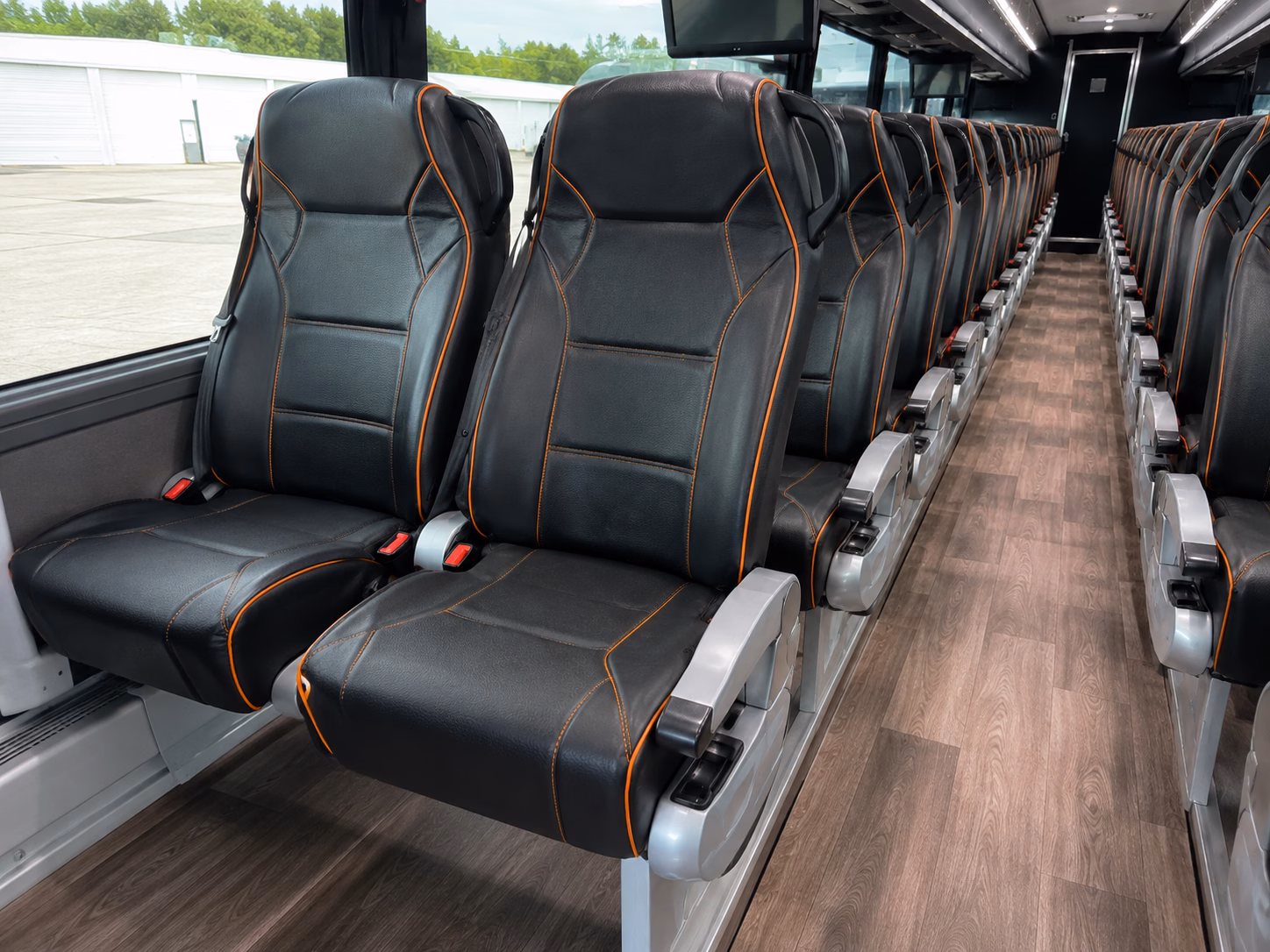 shuttle guests between nashua hotels and your ceremony venue without a single carpool